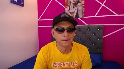 Cesirry online show from 07/21/26, 12:40