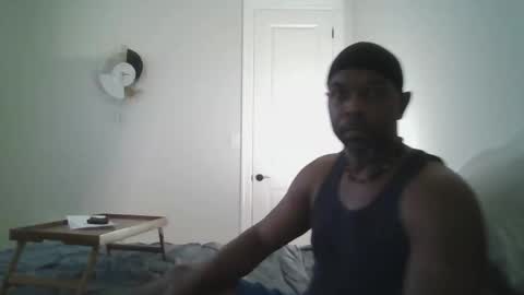 Snapshot of cflayv chatting on 11/17/25, 04:29 cflayv online show from 11/17/25, 04:29