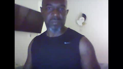 Snapshot of cflayv chatting on 11/29/25, 06:27 cflayv online show from 11/29/25, 06:27