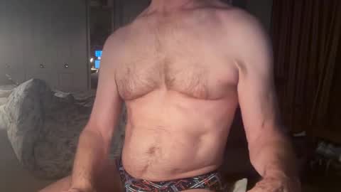 Snapshot of cfnmworkout1 chatting on 10/14/25, 01:17 cfnmworkout1 online show from 10/14/25, 01:17