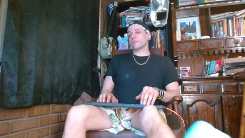 cguffey2284 online show from 02/25/25, 02:14