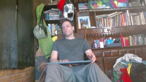 cguffey2284 online show from 02/27/25, 12:10