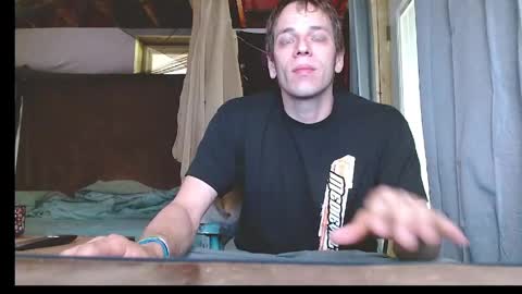 Snapshot of cguffey2284 chatting on 05/16/26, 01:32 cguffey2284 online show from 05/16/26, 01:32