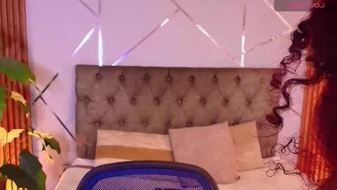 CHAARLOTTEE online show from 03/18/26, 08:45