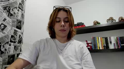 Snapshot of chabela_ chatting on 12/22/24, 05:01 Isa online show from 12/22/24, 05:01