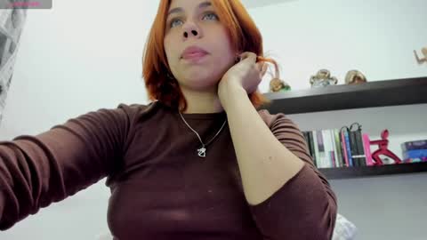 Snapshot of chabela_ chatting on 01/03/25, 12:54 Isa online show from 01/03/25, 12:54