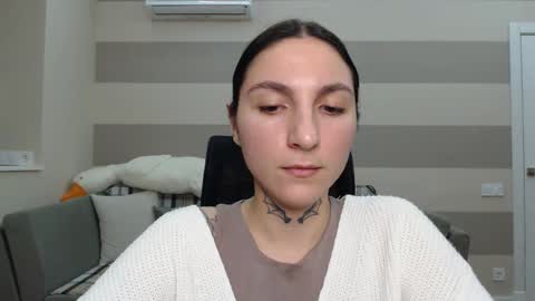 Kate online show from 01/23/25, 02:17