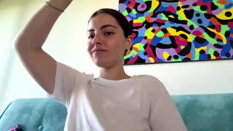 Nini online show from 06/17/26, 07:11