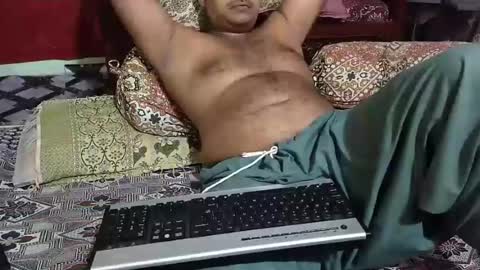 Snapshot of chadipluskhangarh chatting on 06/09/26, 05:57 Stormydick online show from 06/09/26, 05:57