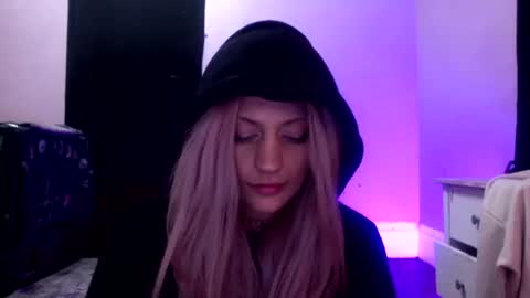 chaia online show from 04/26/26, 07:50