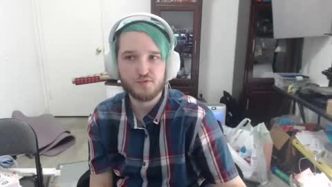 Snapshot of chainkink chatting on 12/23/24, 02:13 Chain Kink online show from 12/23/24, 02:13