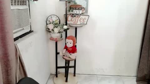 Snapshot of chakadal_xx chatting on 11/28/25, 01:52 chakadal_xx online show from 11/28/25, 01:52