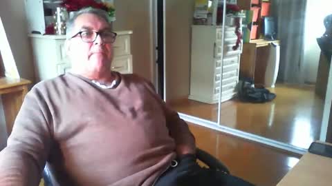 Chalky online show from 09/15/25, 07:41