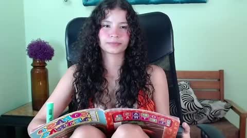 Snapshot of chalonvera chatting on 05/16/26, 07:45 Chalon online show from 05/16/26, 07:45