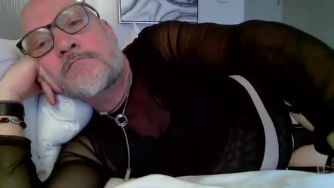 Snapshot of champagne4mist chatting on 01/30/25, 04:13 champagne online show from 01/30/25, 04:13