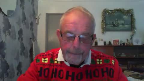 Snapshot of champers37 chatting on 12/12/24, 10:13 Champers online show from 12/12/24, 10:13