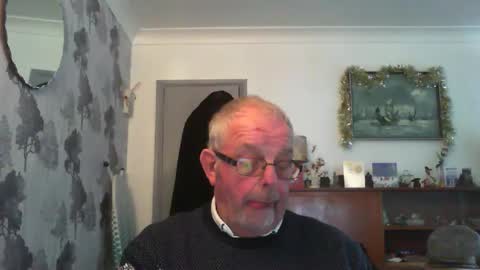 Snapshot of champers37 chatting on 12/23/24, 12:41 Champers online show from 12/23/24, 12:41