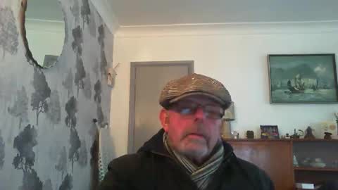 Snapshot of champers37 chatting on 01/21/25, 10:30 Champers online show from 01/21/25, 10:30