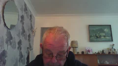 Snapshot of champers37 chatting on 02/19/25, 03:05 Champers online show from 02/19/25, 03:05