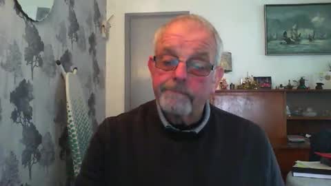 Snapshot of champers37 chatting on 12/16/25, 10:42 Champers online show from 12/16/25, 10:42