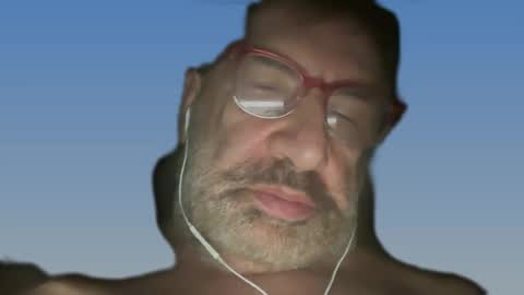 Snapshot of champsex305610 chatting on 02/08/25, 06:33 champsex305610 online show from 02/08/25, 06:33