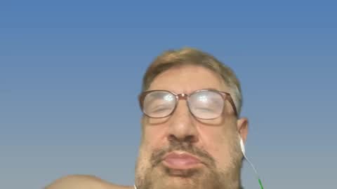 Snapshot of champsex305610 chatting on 02/25/25, 06:53 champsex305610 online show from 02/25/25, 06:53