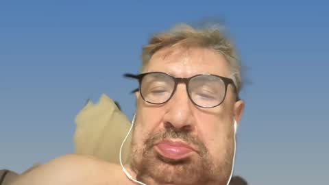 Snapshot of champsex305610 chatting on 03/05/25, 07:06 champsex305610 online show from 03/05/25, 07:06