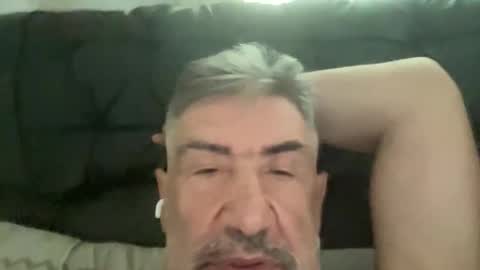 Snapshot of champsex305610 chatting on 01/14/26, 09:04 champsex305610 online show from 01/14/26, 09:04