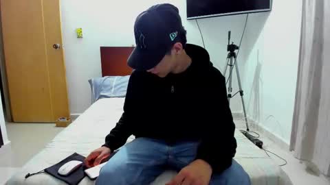 Kenji online show from 11/18/25, 04:17