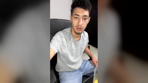 Snapshot of chandler_kenji chatting on 12/22/25, 12:29 Kenji online show from 12/22/25, 12:29