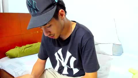 Snapshot of chandler_kenji chatting on 12/23/25, 04:10 Kenji online show from 12/23/25, 04:10