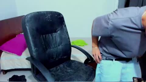 Snapshot of chandler_kenji chatting on 02/01/26, 02:10 Kenji online show from 02/01/26, 02:10