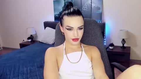 Snapshot of chaneljem chatting on 11/06/25, 04:52 chaneljem online show from 11/06/25, 04:52