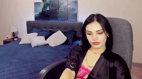 Snapshot of chaneljem chatting on 11/17/25, 02:12 chaneljem online show from 11/17/25, 02:12