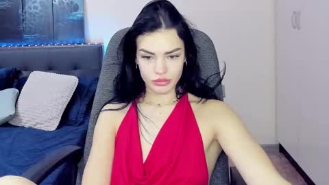 Snapshot of chaneljem chatting on 11/18/25, 08:19 chaneljem online show from 11/18/25, 08:19