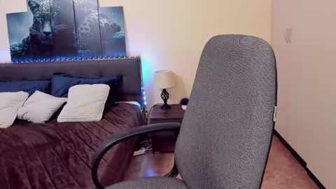 Snapshot of chaneljem chatting on 12/03/25, 09:18 chaneljem online show from 12/03/25, 09:18