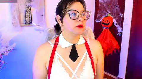 Snapshot of chanell_taylor_ chatting on 10/26/25, 10:54 chanell online show from 10/26/25, 10:54