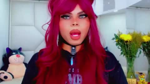 Snapshot of chanells chatting on 12/16/25, 04:39 chanell online show from 12/16/25, 04:39