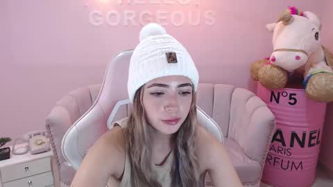 Snapshot of channel_blonde_a chatting on 01/20/25, 04:55 channel_blonde_a online show from 01/20/25, 04:55