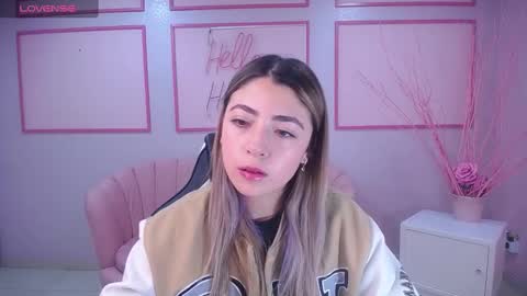 Snapshot of channel_blonde_a chatting on 01/28/25, 04:30 channel_blonde_a online show from 01/28/25, 04:30