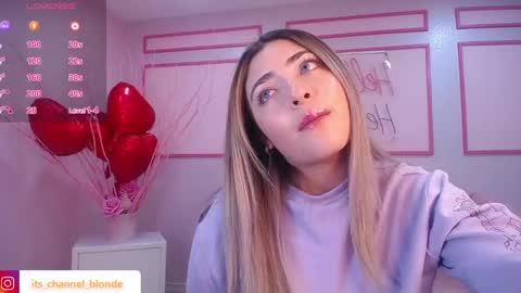 Snapshot of channel_blonde_a chatting on 02/11/25, 07:59 channel_blonde_a online show from 02/11/25, 07:59