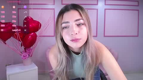 Snapshot of channel_blonde_a chatting on 02/13/25, 04:39 channel_blonde_a online show from 02/13/25, 04:39