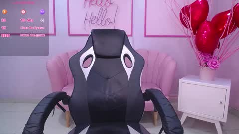 Snapshot of channel_blonde_a chatting on 02/14/25, 05:25 channel_blonde_a online show from 02/14/25, 05:25