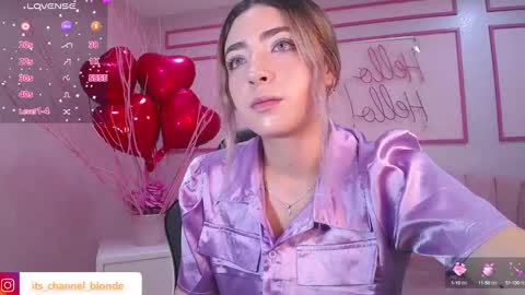 Snapshot of channel_blonde_a chatting on 02/21/25, 04:59 channel_blonde_a online show from 02/21/25, 04:59