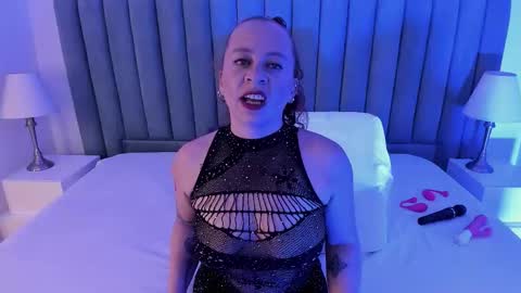 Snapshot of channelfox__ chatting on 09/20/25, 07:59 Channelfox online show from 09/20/25, 07:59