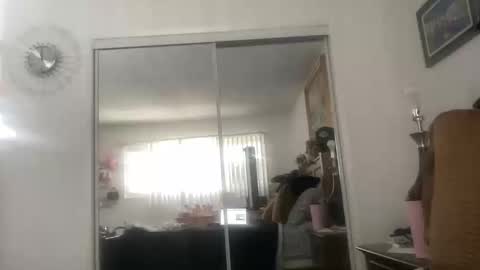 Snapshot of channelll31 chatting on 11/10/25, 07:57 channelll31 online show from 11/10/25, 07:57