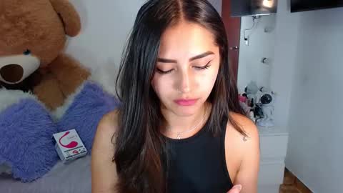 Isabella online show from 12/30/24, 08:43