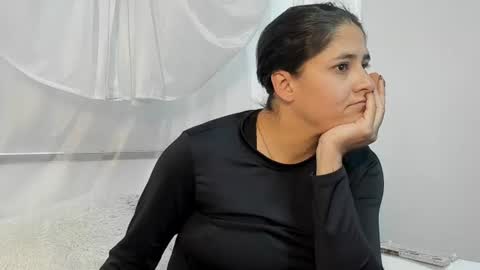 Snapshot of chantal_adams0 chatting on 07/13/26, 01:58 chantal online show from 07/13/26, 01:58