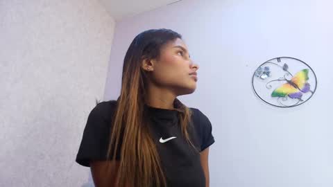 Snapshot of chantal_taylor_ chatting on 10/15/25, 12:05 Raquel online show from 10/15/25, 12:05