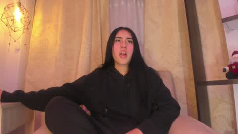 Chantall online show from 12/03/24, 03:09